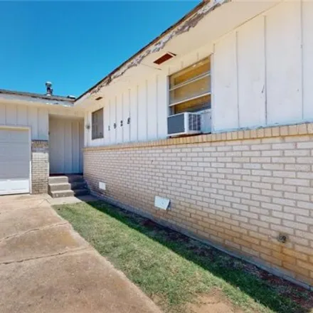 Buy this 3 bed house on 1924 North Mitchell Drive in Midwest City, OK 73110