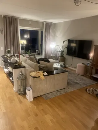 Rent this 2 bed apartment on Stensövägen 6 in 138 32 Älta, Sweden