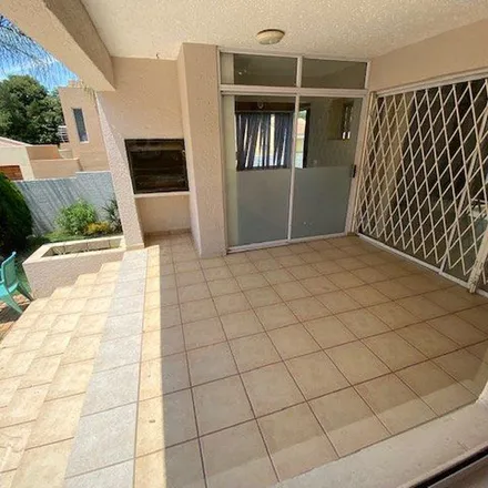 Rent this 3 bed apartment on unnamed road in Johannesburg Ward 32, Sandton