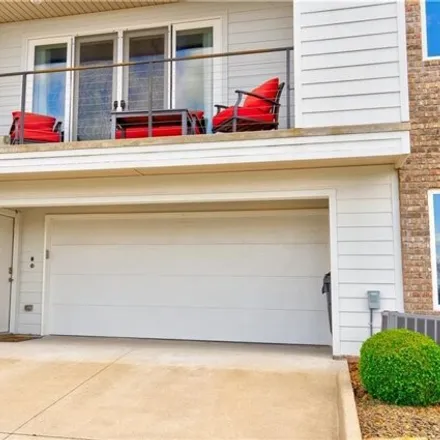 Buy this 3 bed condo on 331 East Noble Lane in Fayetteville, AR 72703