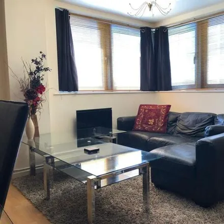 Rent this 2 bed apartment on 4 City Walk in Leeds, LS11 9BJ