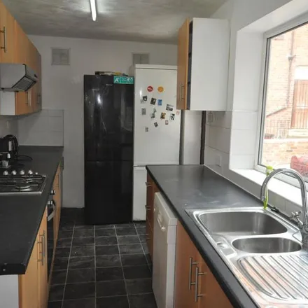 Image 4 - Avtar, Raven Road, Leeds, LS6 1DA, United Kingdom - Apartment for rent