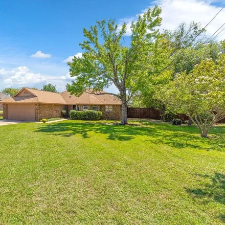 Buy this 3 bed house on 6003 North Ridge Road in Fort Worth, TX 76135