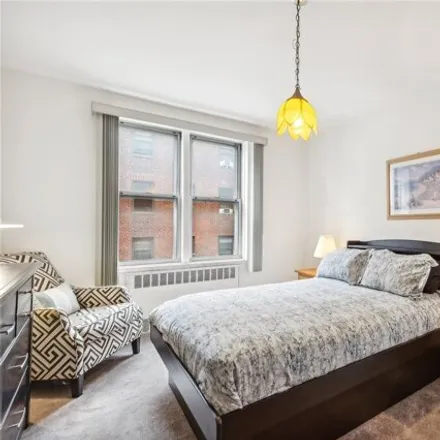 Image 4 - Boulevard Apartments, 103-30 68th Avenue, New York, NY 11375, USA - Apartment for sale