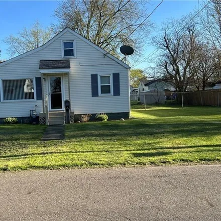 Buy this 3 bed house on 2386 22nd Street Northeast in Canton, OH 44705