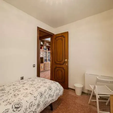 Rent this 3 bed apartment on Fortuna in Carrer de les Corts, 08001 Barcelona
