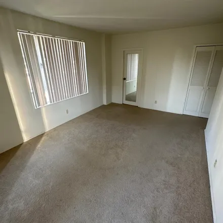 Image 3 - 480 South Burnside Avenue, Los Angeles, CA 90036, USA - Room for rent