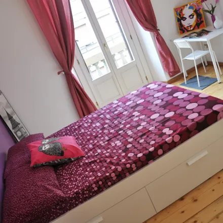 Rent this 5 bed room on Antica Osteria Cavallini in Via Mauro Macchi, 2