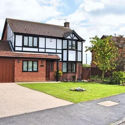 Rent this 4 bed house on Belton Park Drive in North Hykeham, LN6 9XW