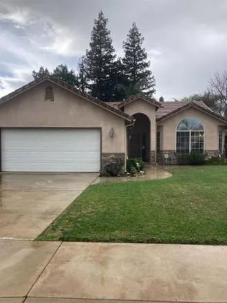Buy this 3 bed house on 273 South Red Oak Street in Porterville, CA 93257