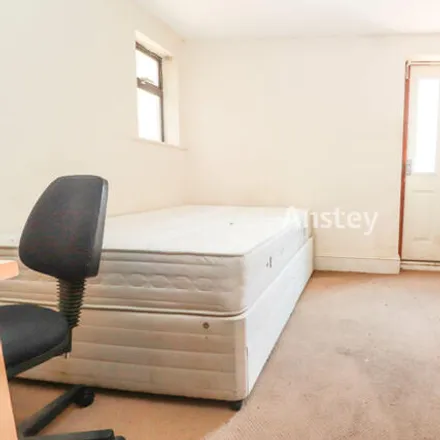 Image 3 - 64 Portswood Road, Bevois Valley, Southampton, SO17 2ES, United Kingdom - Apartment for rent