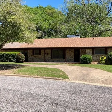 Buy this 3 bed house on 229 Guadalupe Circle in Athens, TX 75751