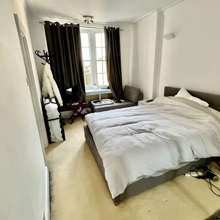 Image 6 - Abbey House, 1a Abbey Road, London, NW8 9AD, United Kingdom - Apartment for rent