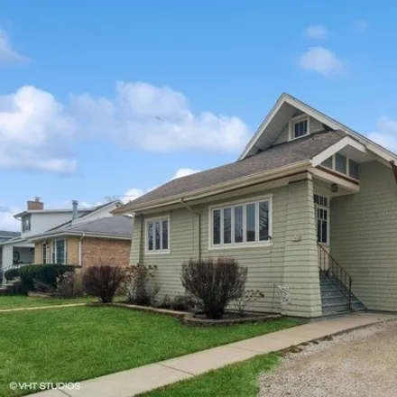 Buy this 4 bed house on 7050 North Overhill Avenue in Chicago, IL 60631
