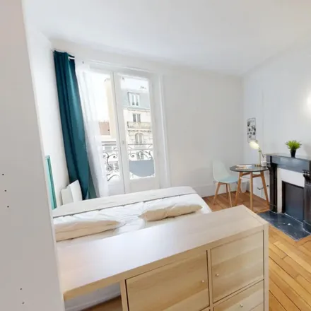 Image 2 - 61 Rue des Cloÿs, 75018 Paris, France - Room for rent