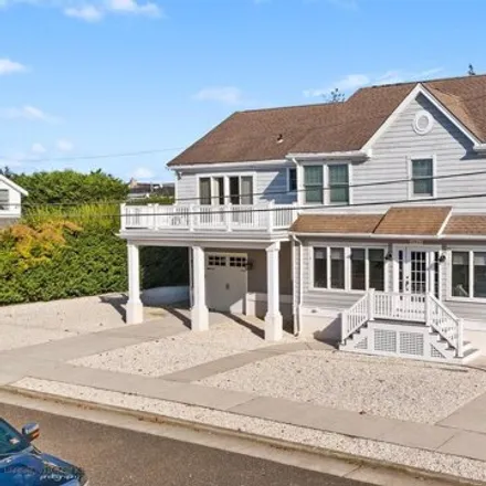 Buy this 6 bed house on 10488 Sunset Drive in Stone Harbor, Cape May County