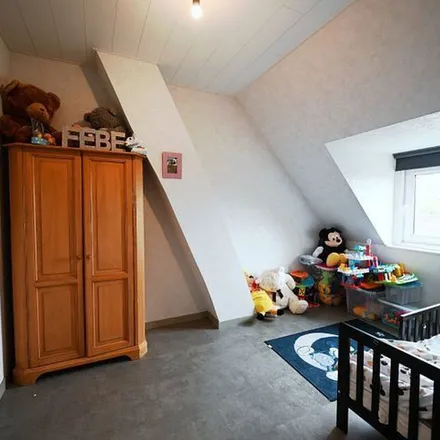 Rent this 3 bed apartment on Roeselaarsestraat 35 in 8850 Ardooie, Belgium
