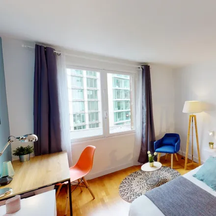 Rent this 4 bed room on 130 Rue de la Croix Nivert in 75015 Paris, France