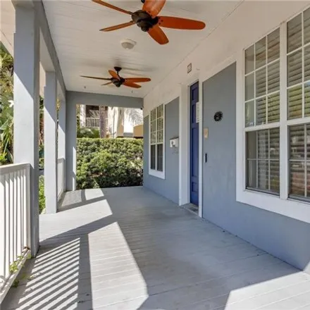 Image 6 - 831 Pine Street, Orlando, FL 32801, USA - House for sale