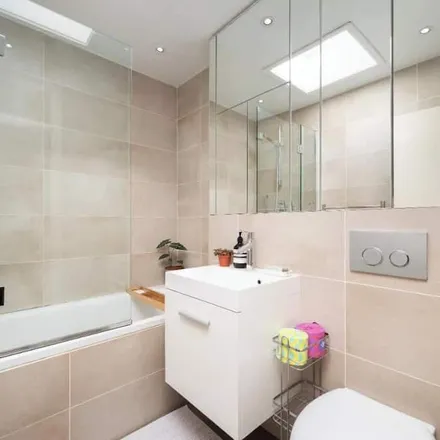 Image 3 - London, N1 8QU, United Kingdom - House for rent