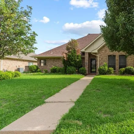 Buy this 4 bed house on 1549 Sussex Drive in Plano, TX 75075