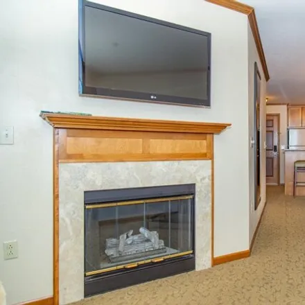 Image 9 - The Osthoff Resort, East Street, Elkhart Lake, Sheboygan County, WI 53020, USA - Condo for sale