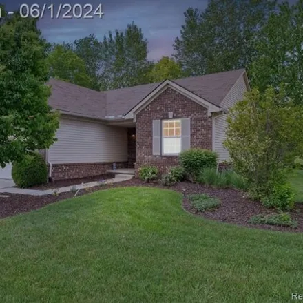 Buy this 3 bed house on 33508 Bay Hill Drive in Romulus, MI 48174
