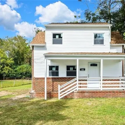 Buy this 2 bed house on 269 Pocahontas Avenue in Isle of Wight County, VA 23851