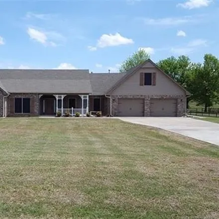 Buy this 3 bed house on 18600 South 4080 Road in Owasso, OK 74019