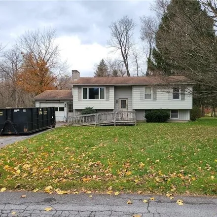 Buy this 3 bed house on 613 Valley Drive East in Sullivan, Village of Chittenango