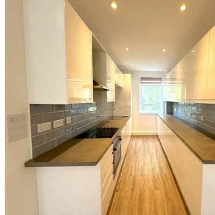 Rent this 2 bed room on 5 Commerce Road in London, TW8 8LE