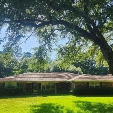 Buy this 3 bed house on 475 Greer Rd in Pineville, Louisiana