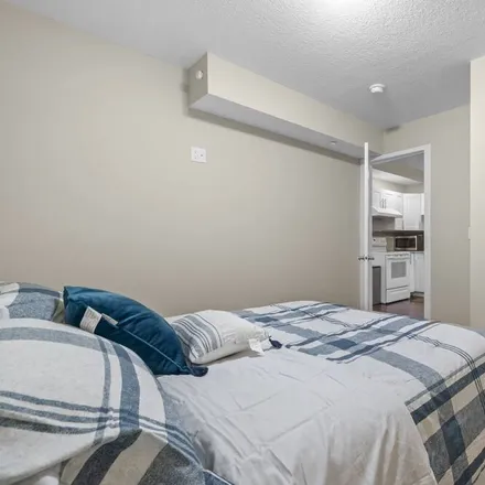 Image 2 - Calgary, AB T3R 1J4, Canada - House for rent