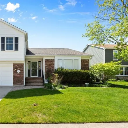 Buy this 4 bed house on 1008 Hilldale Lane in Buffalo Grove, IL 60089