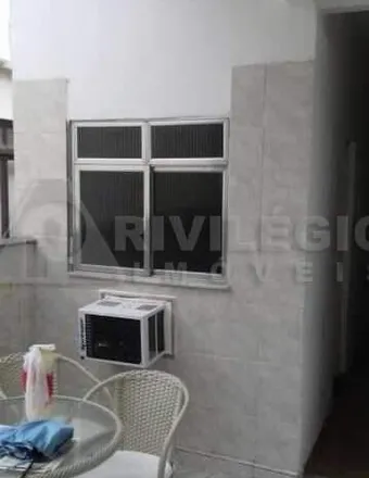 Buy this 3 bed apartment on Rua Figueiredo de Magalhães in Copacabana, Rio de Janeiro - RJ