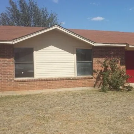 Rent this 3 bed house on 3685 Georgetown Drive in Abilene, TX 79602