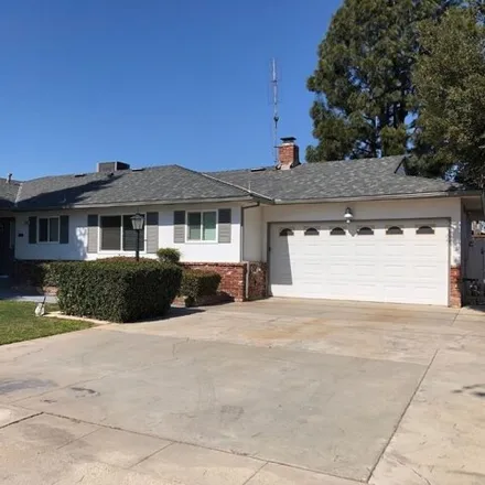 Rent this 4 bed house on 1056 East Sierra Avenue in Fresno, CA 93710