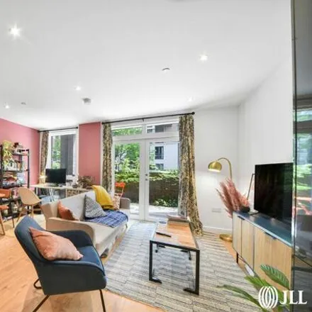 Buy this 1 bed apartment on Goswell Court in Honour Lea Avenue, London