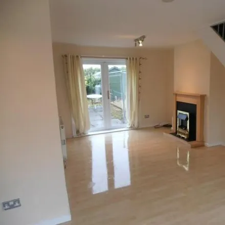 Rent this 2 bed townhouse on Glassock Road in Kilmarnock, KA3 2DH