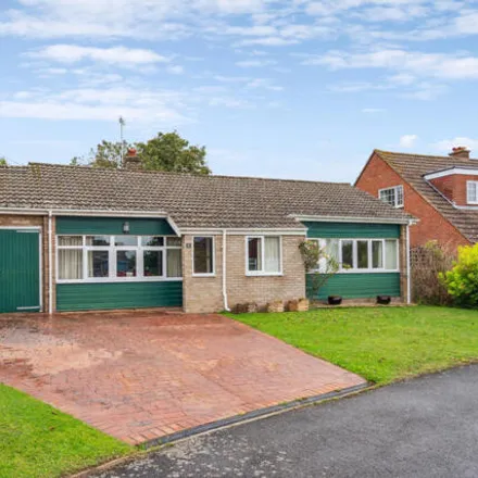 Buy this 4 bed house on The Croft in Harwell, OX11 0EB
