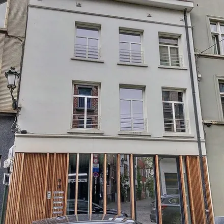 Rent this 2 bed apartment on Rue de Flandre - Vlaamsesteenweg 76 in 1000 Brussels, Belgium