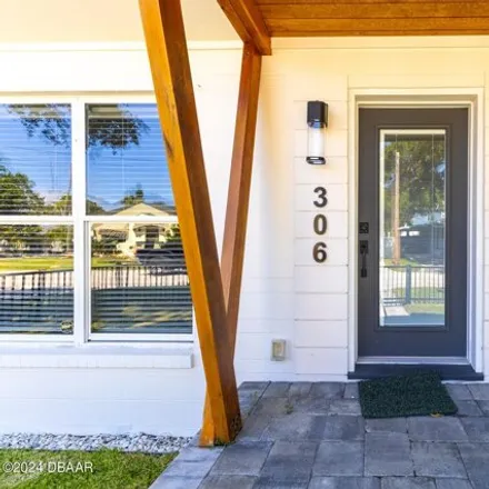 Image 5 - 306 S Pine St, New Smyrna Beach, Florida, 32169 - House for sale