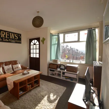 Rent this 2 bed house on Manor View in Leeds, LS6 1BU