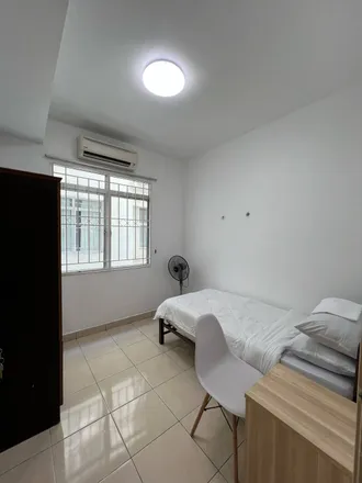 Image 3 - Casa Prima Condominium, Jalan Metro 2, Kepong Garden, 52100 Kuala Lumpur, Malaysia - Apartment for rent