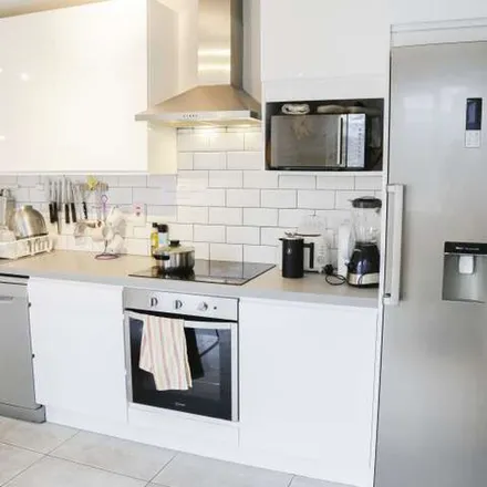 Rent this 6 bed apartment on 16 Arranmore Avenue in Dublin, D07 K188