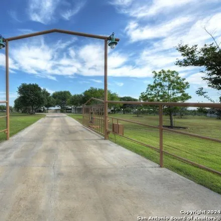 Image 4 - 8735 Kirkner Road, Bexar County, TX 78263, USA - House for sale