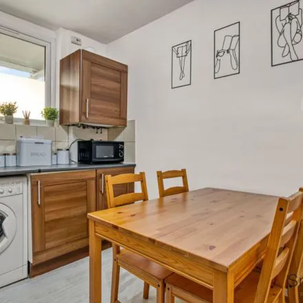 Rent this 2 bed apartment on Dodson Street in London, SE1 8RQ