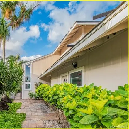 Buy this 3 bed house on Laupalai Place in Mililani, HI 96789