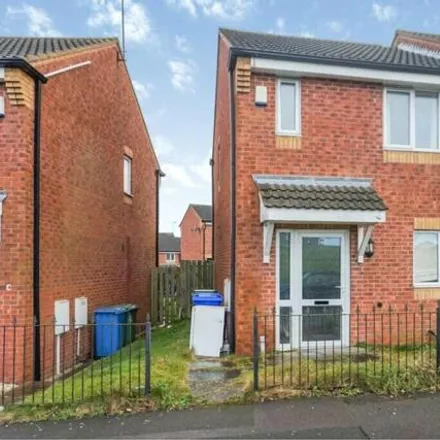 Buy this 2 bed townhouse on Samuel Close in Broomhill Lane, Mansfield Woodhouse