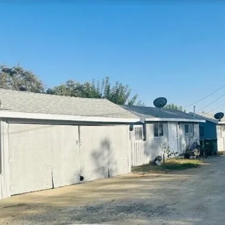 Image 3 - Calvary Tabernacle, East Date Avenue, Porterville, CA 93257, USA - House for sale